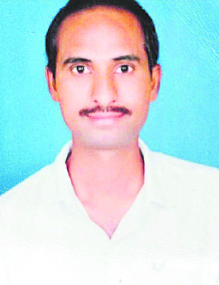 బురద పొలంలో పడి రైతు మృతి 2