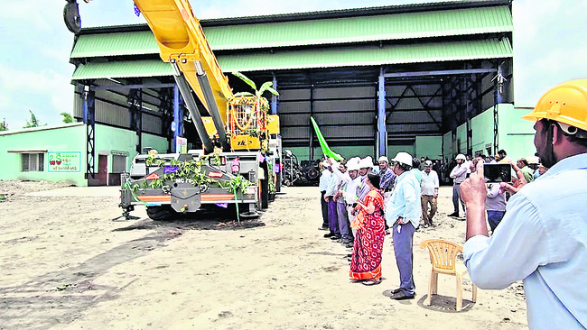 ప్రమాదాలపై అవగాహన కల్పించాలి1