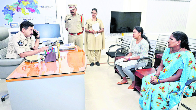 అర్జీలకు 48 గంటల్లో పరిష్కారం చూపాలి2
