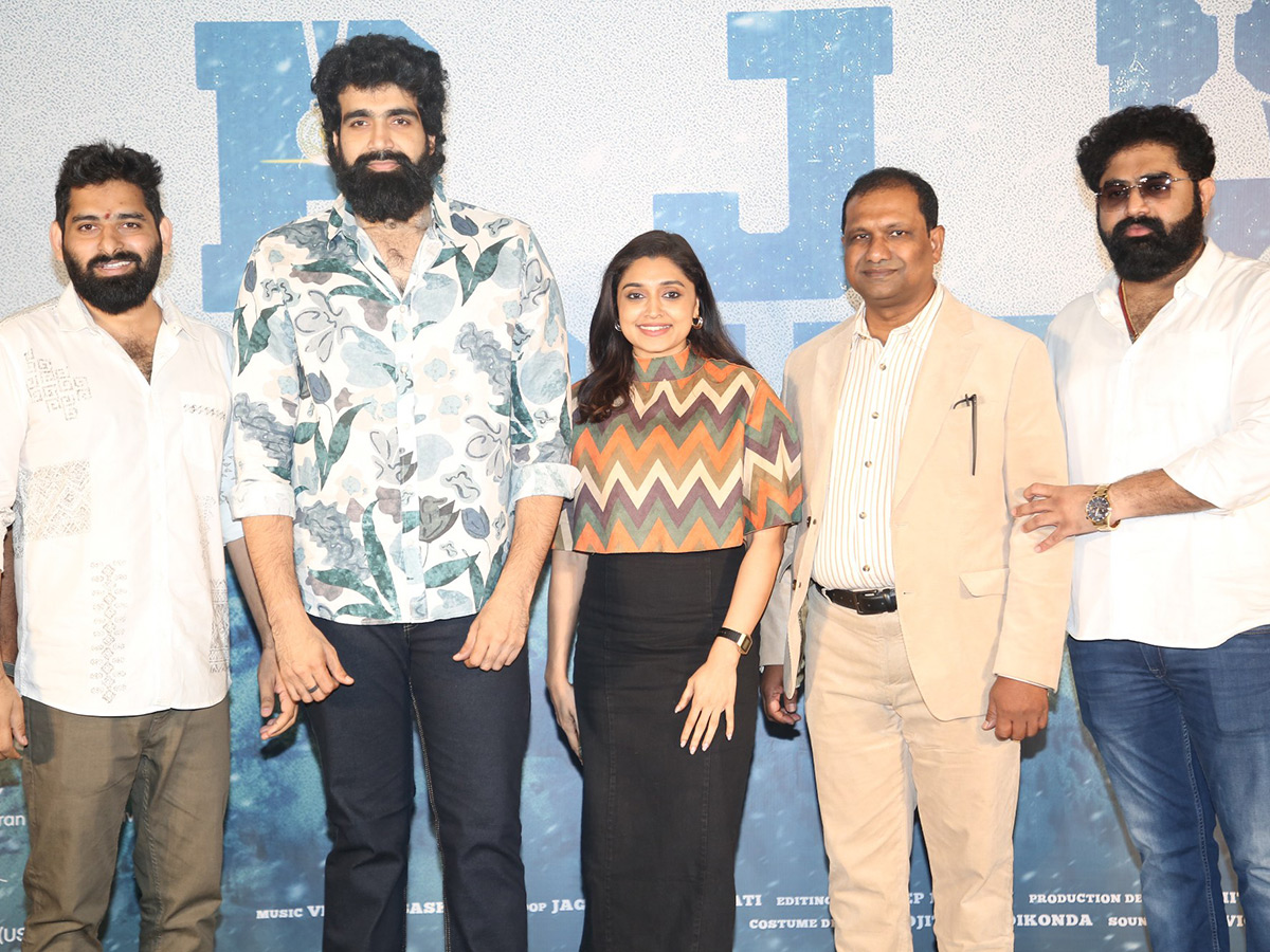 Arjun Chakravarthy Movie Teaser launch Photos1