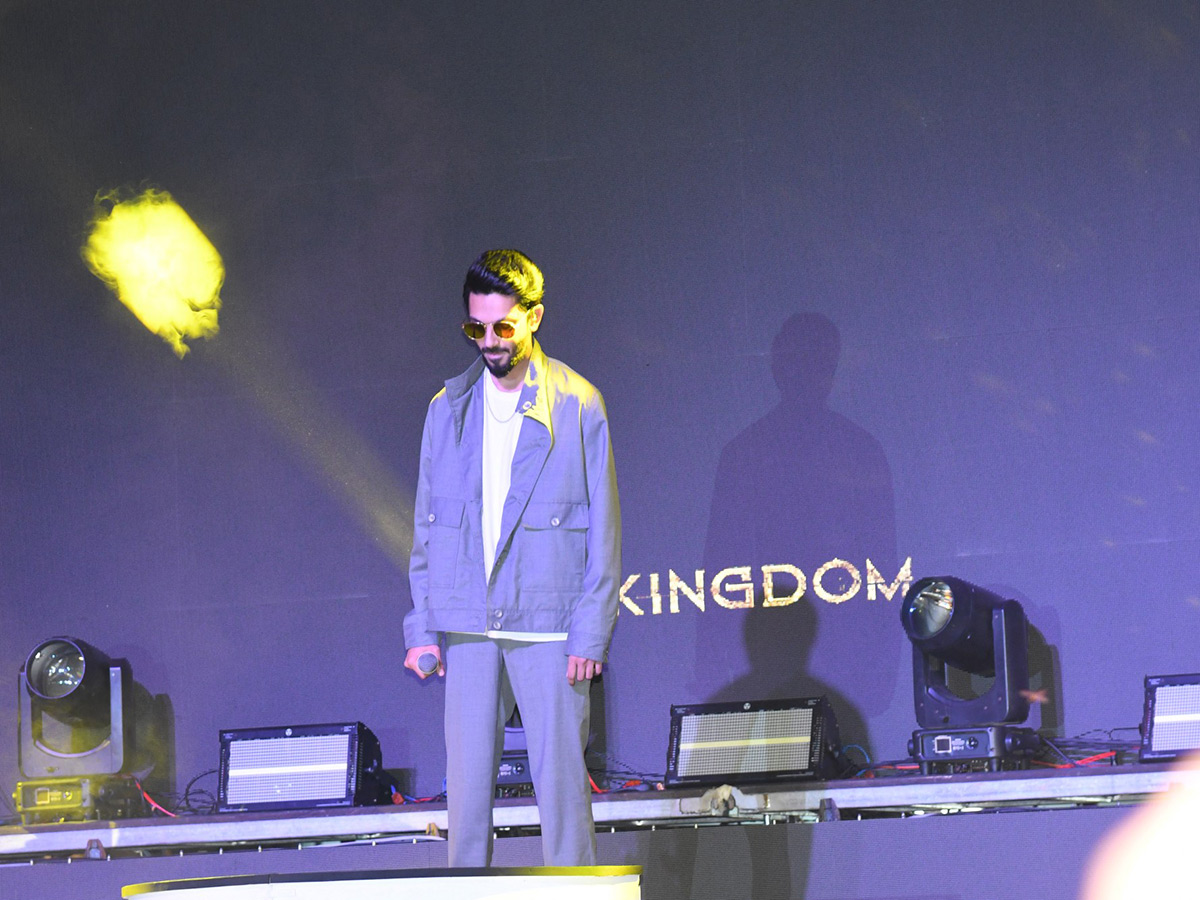 Vijay Deverakonda KINGDOM Pre Release Event Photos15