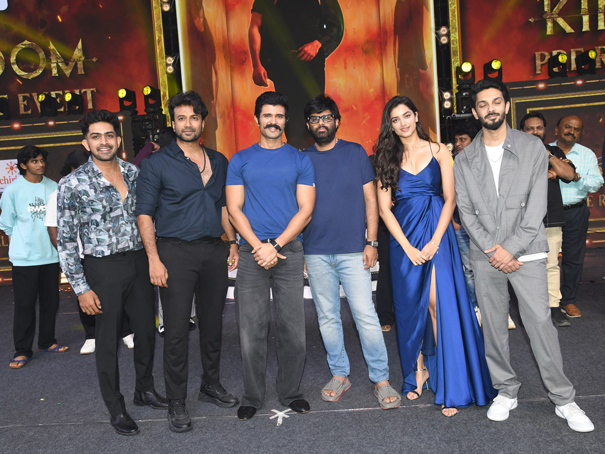 Vijay Deverakonda KINGDOM Pre Release Event Photos30