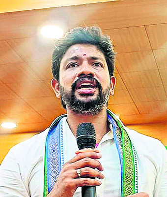 ఏం సాధించారని సుపరిపాలన? 
4