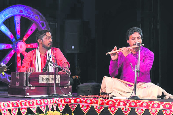 వైభవంగా గుహారీ సంగీత ఉత్సవం3