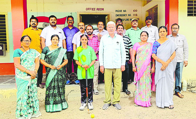 ఖైదీలతో జిల్లా న్యాయసేవాధికార సంస్థ కార్యదర్శి ముఖాముఖి1