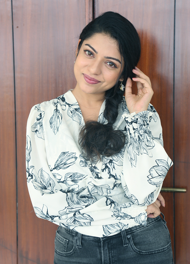 Actress Varsha Bollamma Interview Photos In Thammudu Movie3