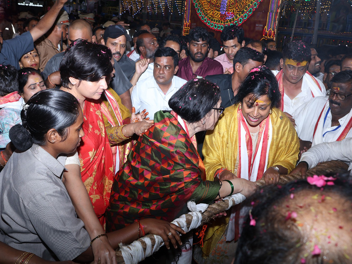 Bonalu 2025 : Balkampet Yellamma Rathotsavam 20252