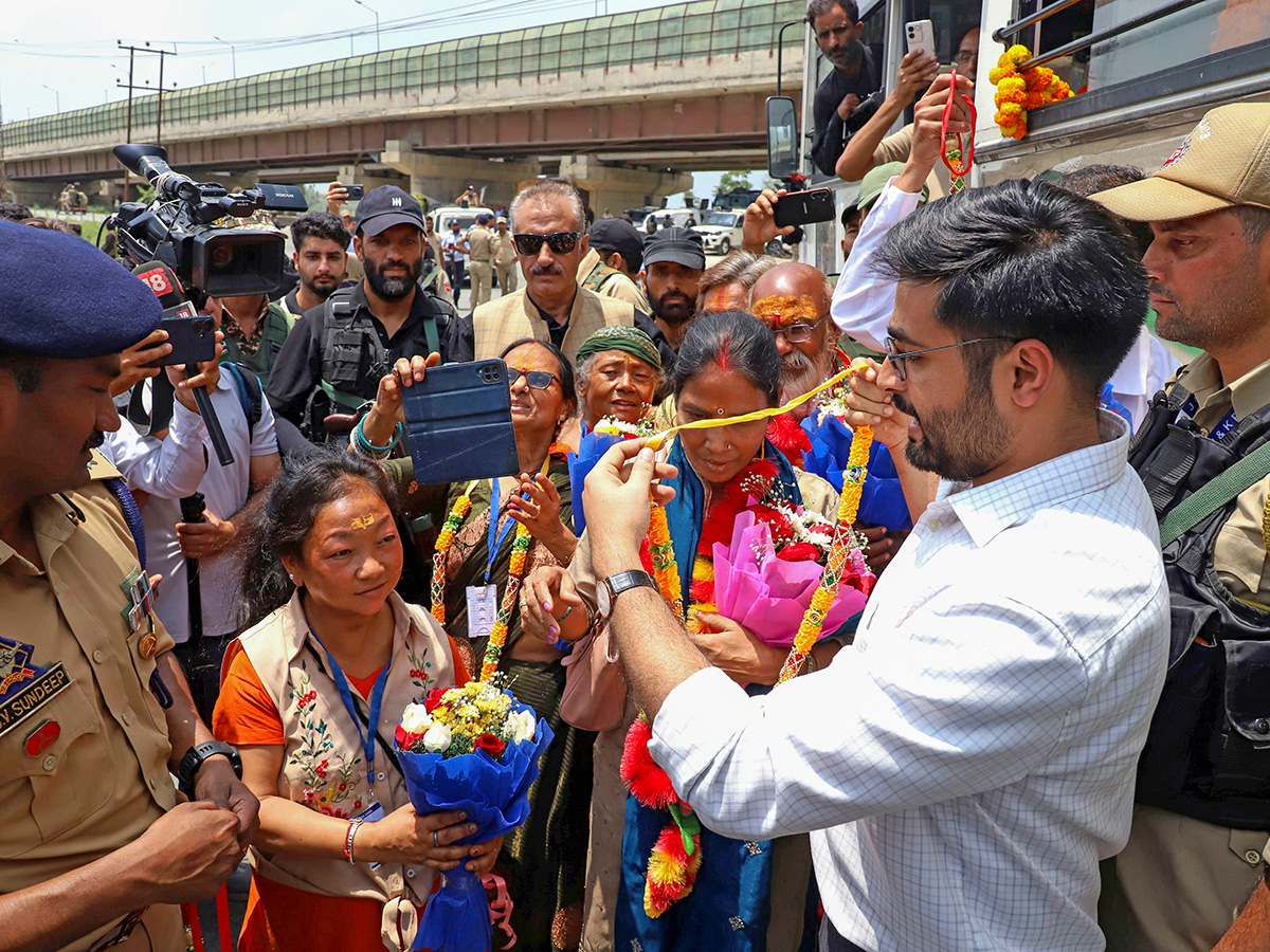 The Amarnath Yatra Being Welcomed Photos10