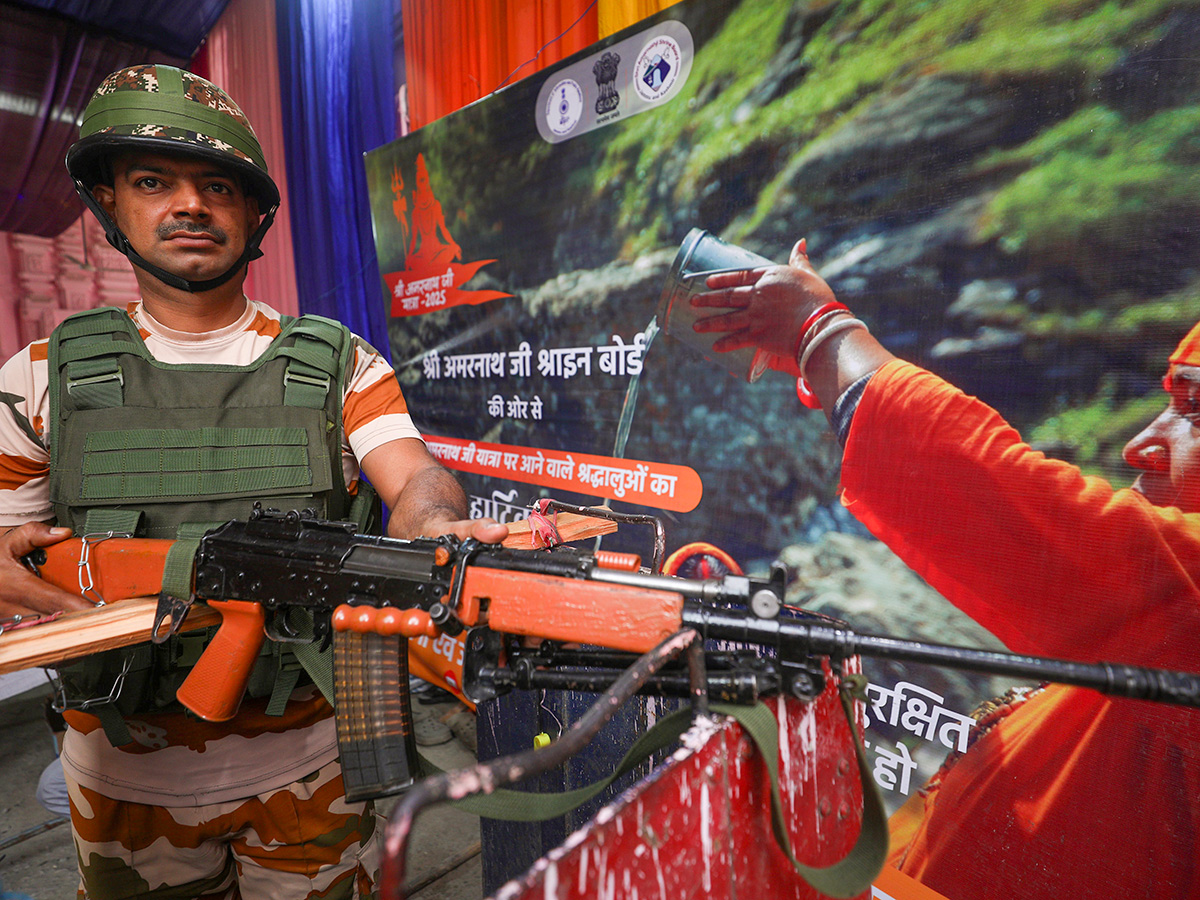 The Amarnath Yatra Being Welcomed Photos19