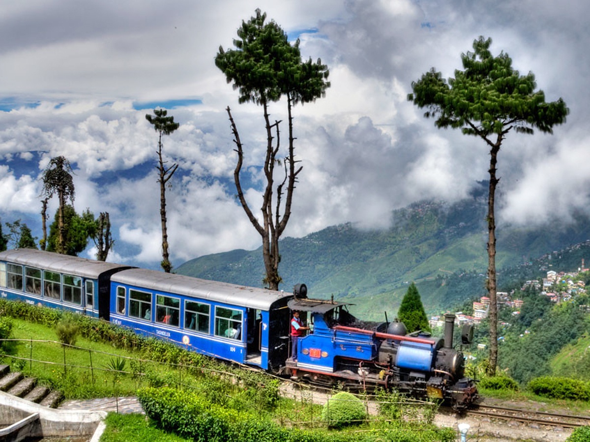 Darjeeling, which is at its lush peak during monsoon2