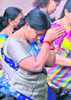 కొనసాగిస్తారా.. తొలగిస్తారా2
