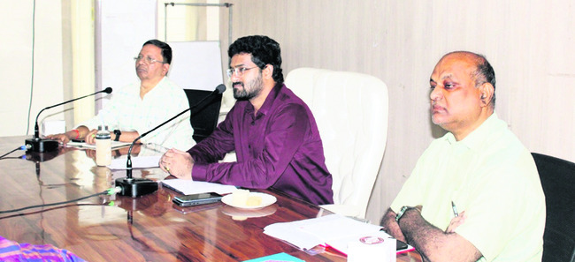 ఉచితం పరిమితం1