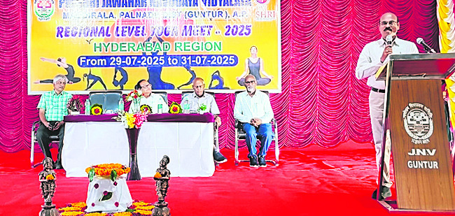 యోగా పోటీల్లో సత్తా చాటాలి 1