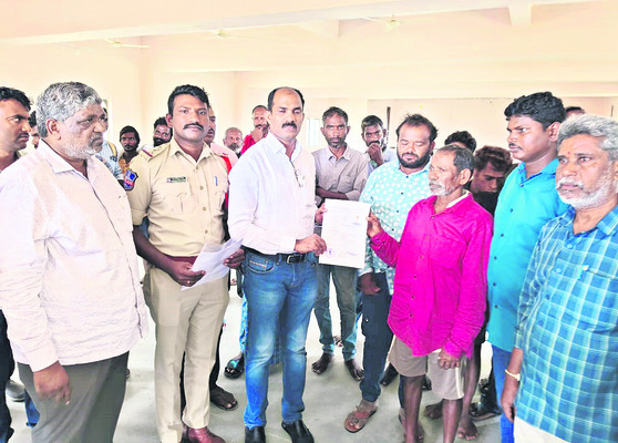 మూసీ క్రస్ట్గేట్లు మూత1