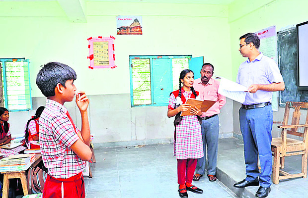 బాధితులకు సత్వర న్యాయం అందించాలి1
