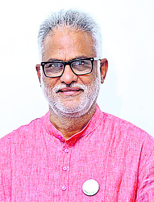 వీసీబీ చైర్మన్గా జె.వి.సత్యనారాయణమూర్తి 1