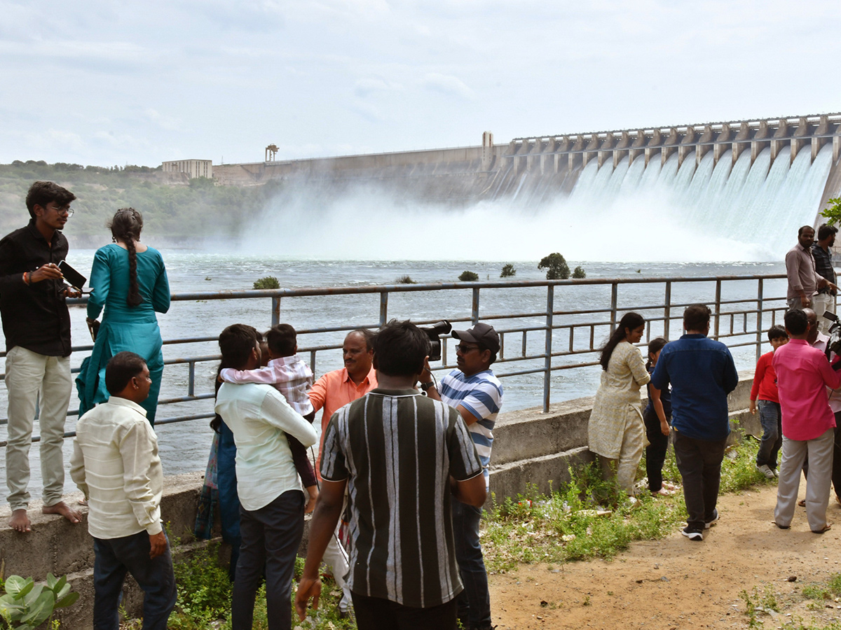 Nagarjuna Sagar Dam Gates Open 2025 Photos23