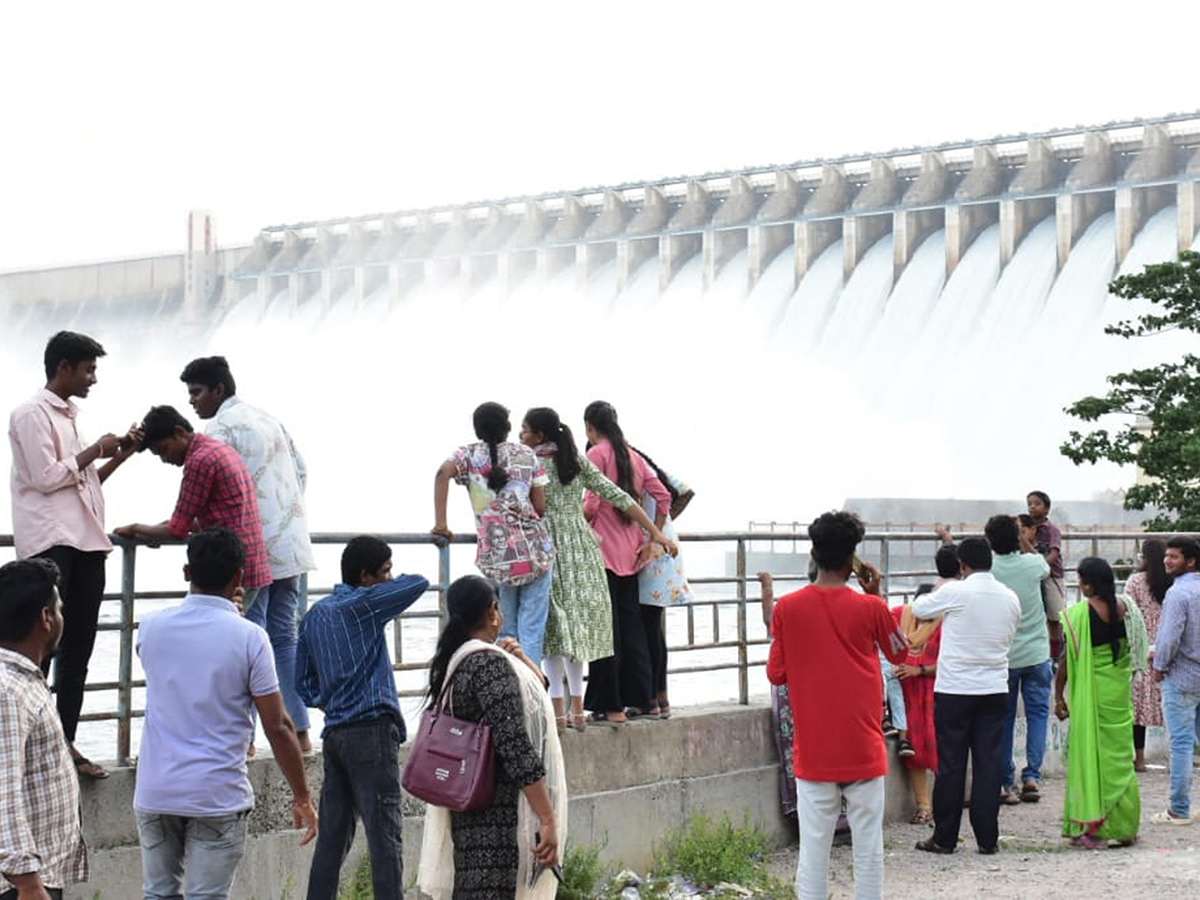 Nagarjuna Sagar Dam Gates Open 2025 Photos6
