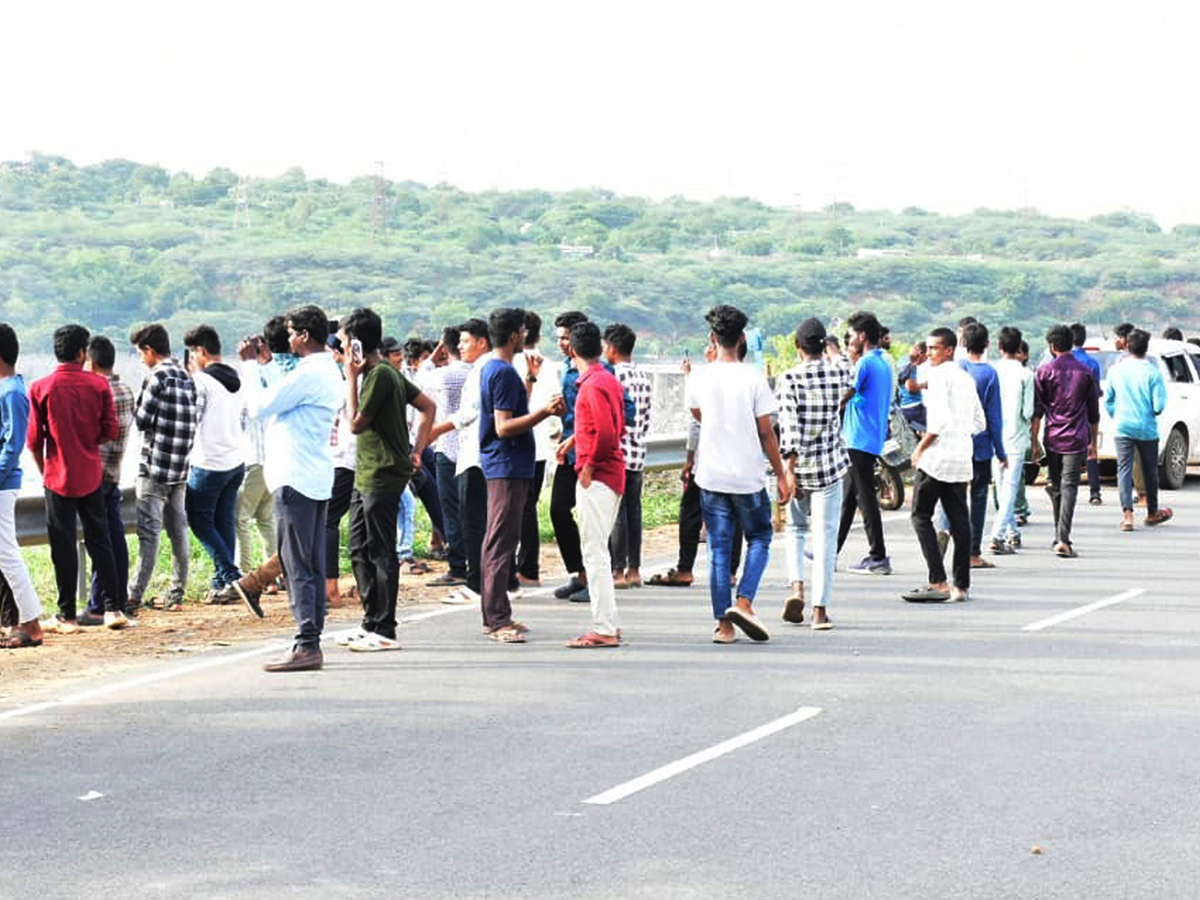 Nagarjuna Sagar Dam Gates Open 2025 Photos9