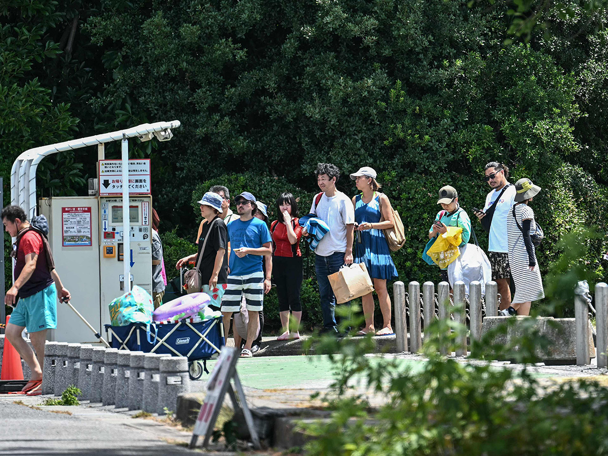 Tsunami hits coast of Japan after massive Russia earthquake13