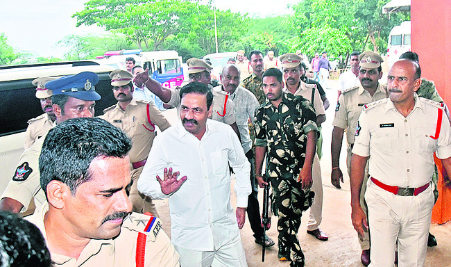 కాకాణిపై రుస్తుం కేసుతో.. 1