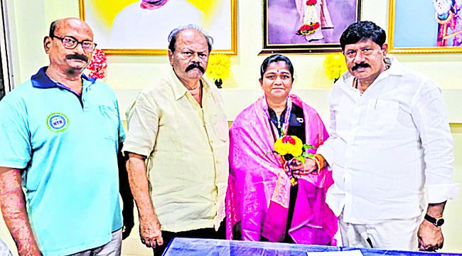 కేయూతో మార్పు ట్రస్ట్‌ ఎంఓయూ 1