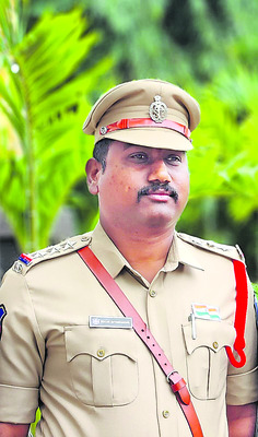 బాధ్యతల స్వీకరణ 1