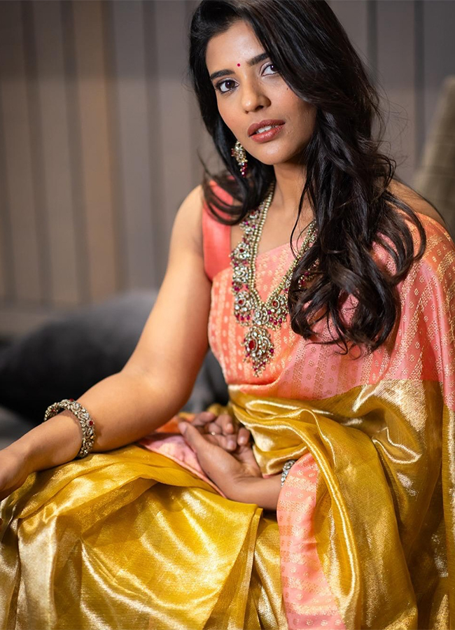 Tollywood Actress Aishwarya Rajesh Latest Photos19