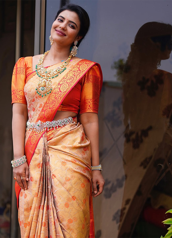Tollywood Actress Aishwarya Rajesh Latest Photos3