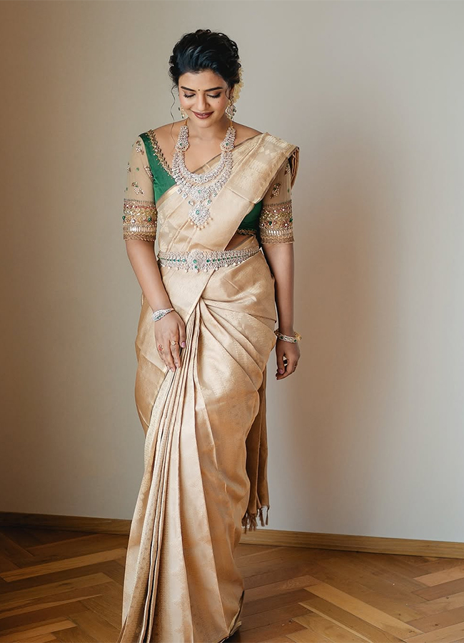 Tollywood Actress Aishwarya Rajesh Latest Photos9