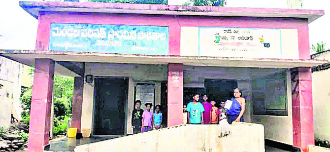 సాఫీగా రెండో రోజు అడ్మిషన్ల ప్రక్రియ 1