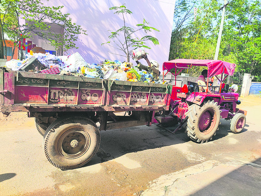 గాడితప్పిన పల్లెపాలన1