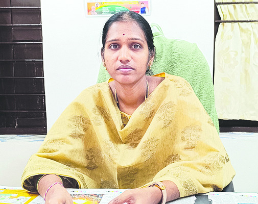 గాడితప్పిన పల్లెపాలన1