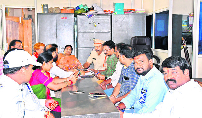 ఓపెన్ స్కూల్ అడ్మిషన్లు పెంచాలి
1