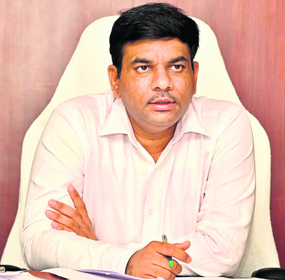 అభివృద్ధి పనులు వేగవంతం చేయాలి2