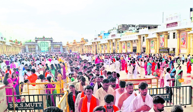 సర్వ దర్శనాలకు ప్రత్యేక క్యూలైన్ 1