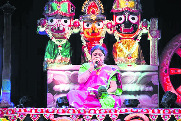 అలరించిన గుహారి 3