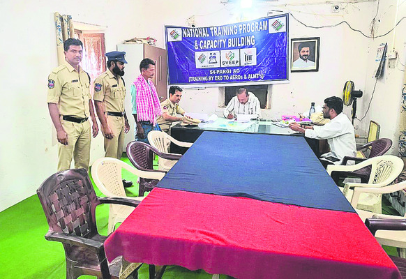 బాలికలను వేధిస్తే జైలుకే 2