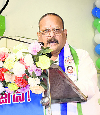 ప్రభుత్వం మెడలు వంచుదాం.. హామీలు అమలు చేయిద్దాం 5