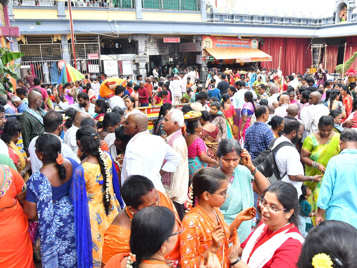 Ashada Masam Devotees Huge Crowd To Durga Temple In Vijayawada Photos14