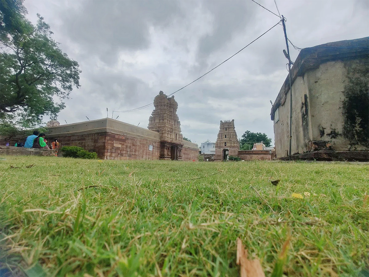 Devotional : Sri Sowmyanatha Swamy Temple Nandalur Photos 22