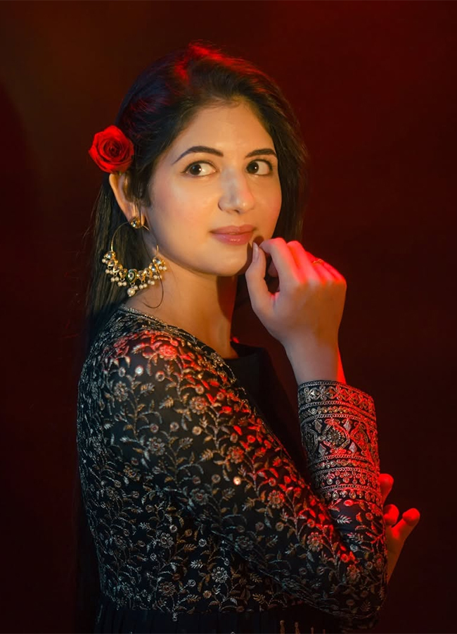 Tollywood Entry Harshaali Malhotra Akhanda 2 Movie Photos13
