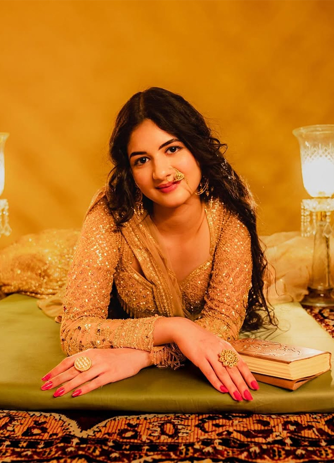 Tollywood Entry Harshaali Malhotra Akhanda 2 Movie Photos18
