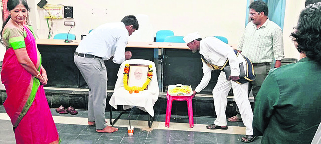 పోరాట యోధుడు దొడ్డి కొమరయ్య 1