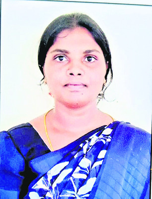 ‘ఆమె’కు తొలి ఫలితం1