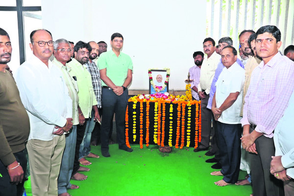 రోశయ్య సేవలు మరువలేనివి1