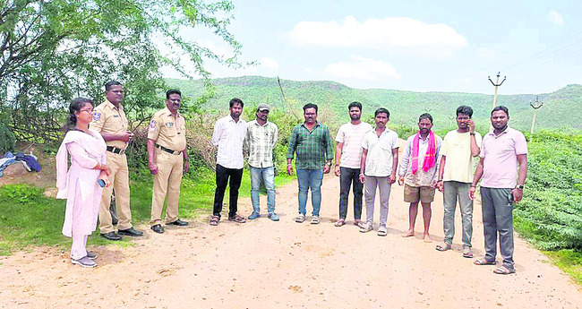 అప్రమత్తంగా ఉండాలి2