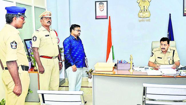 కొనసాగుతున్న డ్రైవర్ల నిరసన2