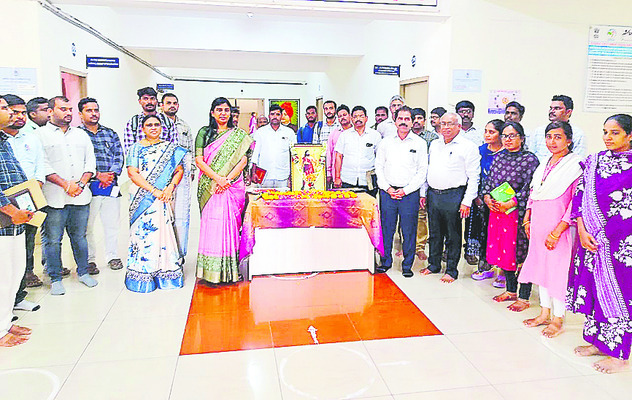 అల్లూరి పోరాటం స్ఫూర్తిదాయకం 1