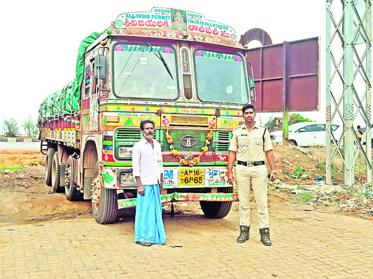 దర్జాగా రేషన్ దందా1